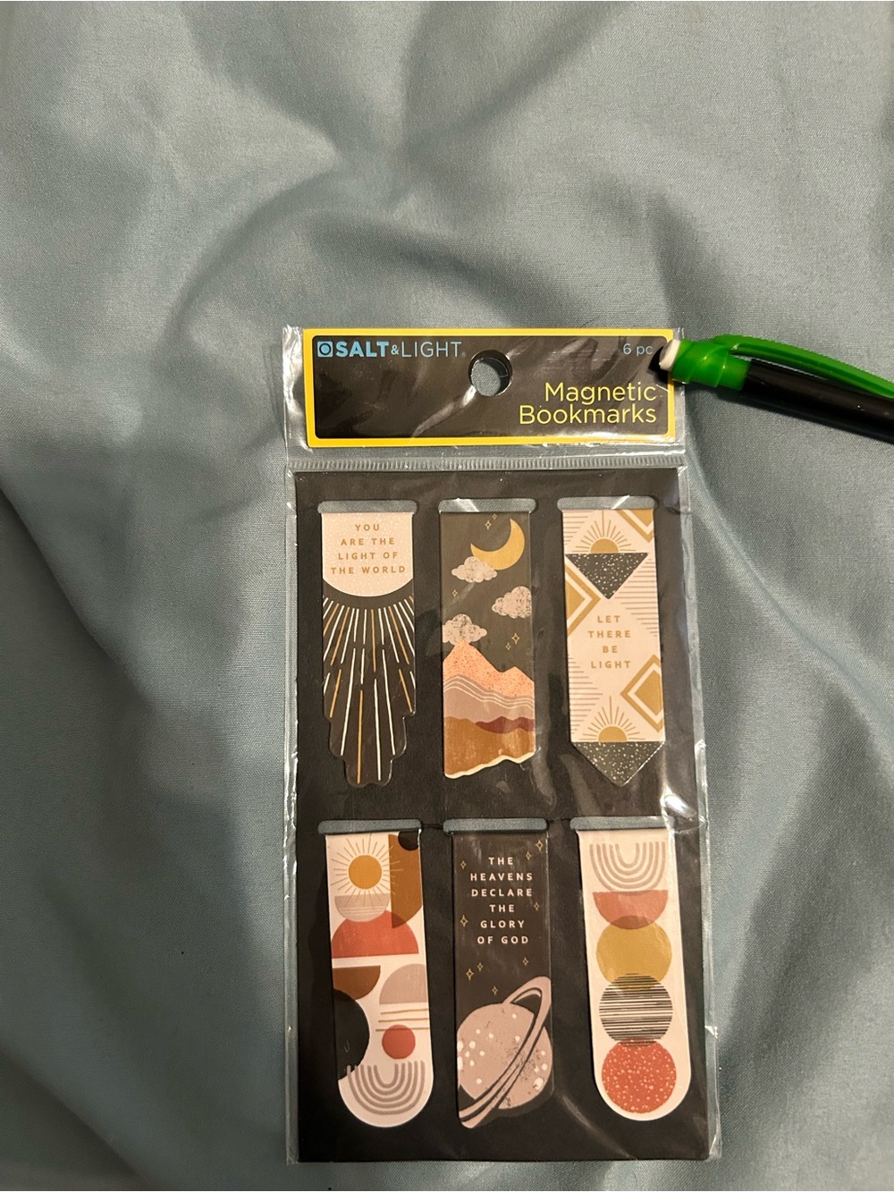 Gold and Cream Magnetic Bookmark Set
